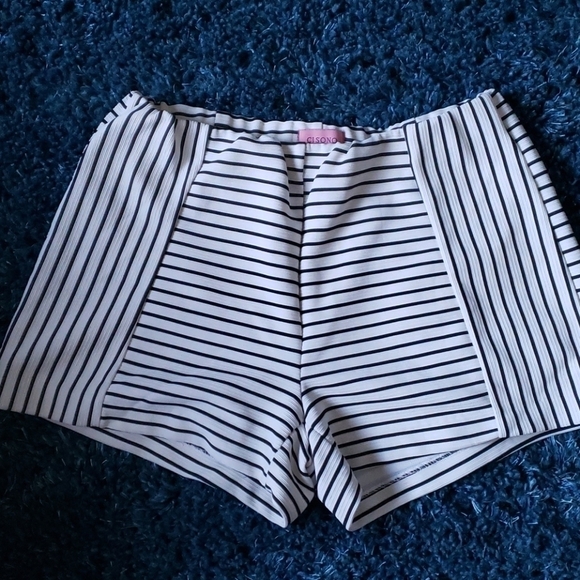 STRIPED Shorts - Picture 1 of 4